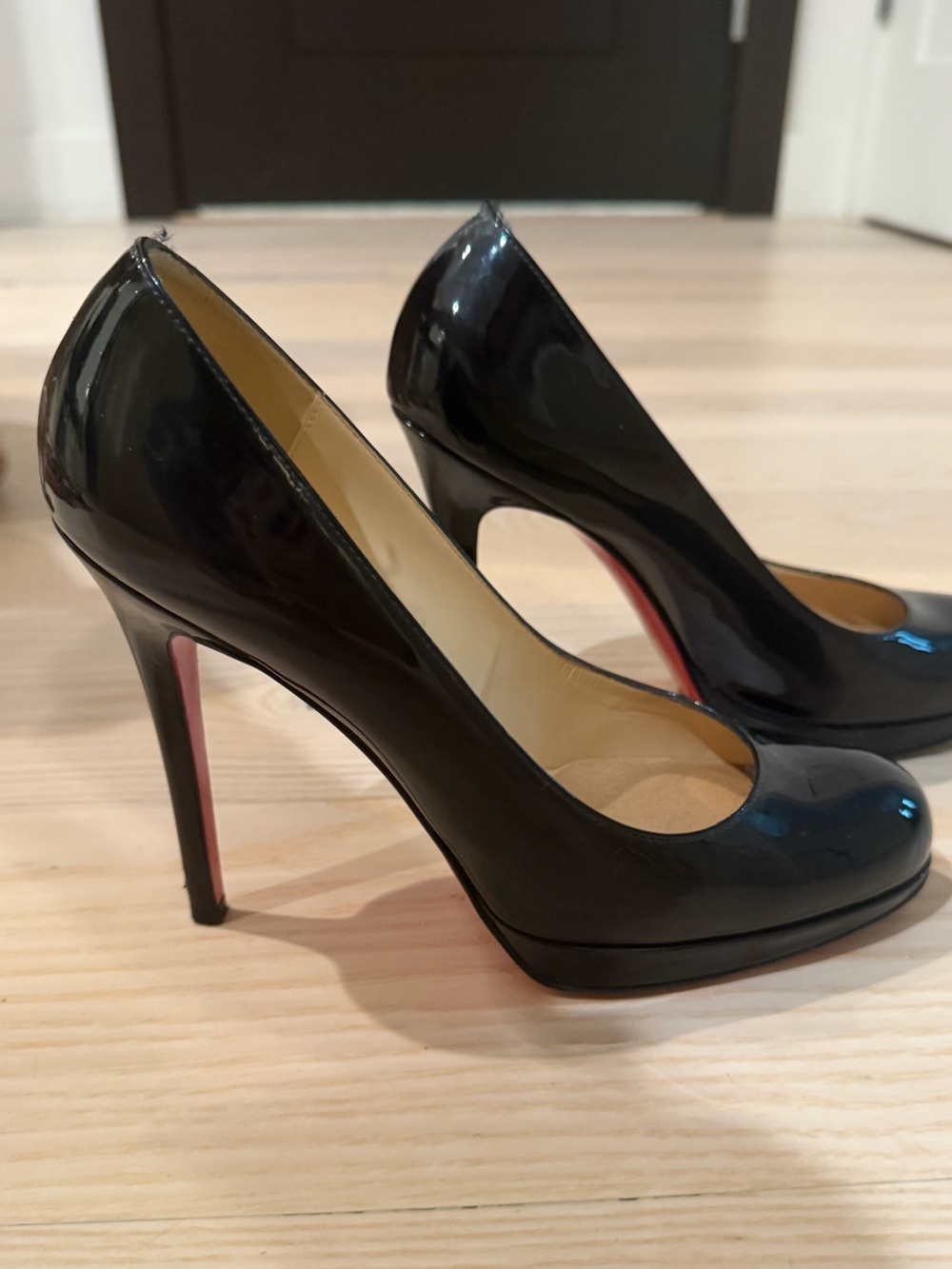 Authentic Christian Louboutin New Simple Pump 100 Black Patent Size 38.5